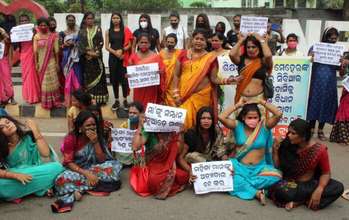 Transgenders stage protest in Bhubaneswar demanding justice to Mamita Meher's family