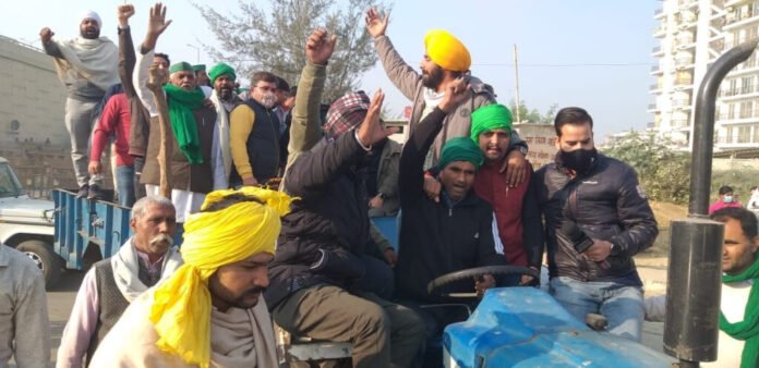 ଗାଁକୁ ଫେରିବା ଆରମ୍ଭ କରିଛନ୍ତି କୃଷକ