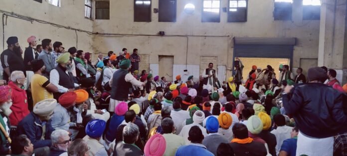 Farmers End Their Over Year-long Agitation; Will return from December 11