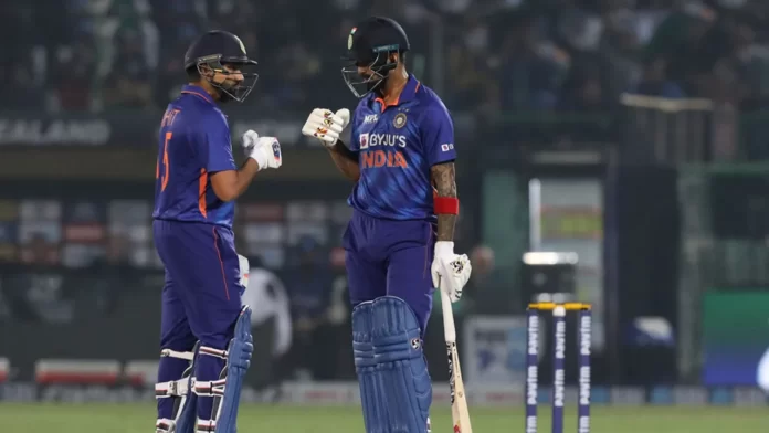 Mayank In India's ODI squad after 4 Players Tested Covid +Ve