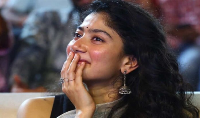 Sai Pallavi in problem for her controversial remarks