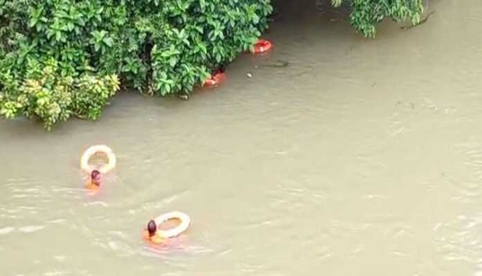 a girl jumped into the river in bhadrak