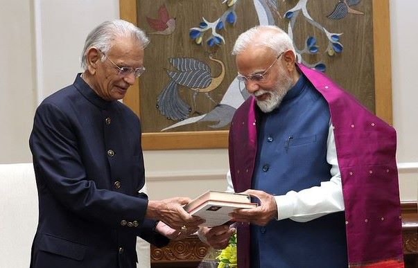 PM with Shivraj Patil Senior Congress Politician And Former Home Minister Shivraj Patil, Is No More